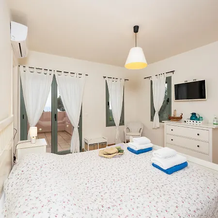 Ionian Rose * 特拉佩扎奇