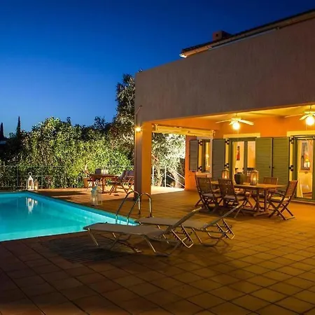 Ionian Rose فيلة ترابيزاكي